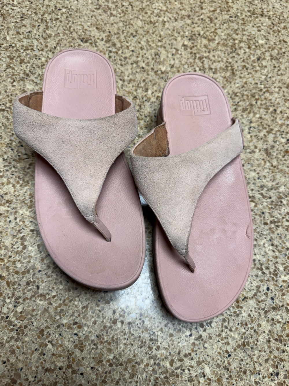 Fitflop Lulu Pink Suede Thong Sandals